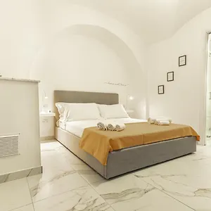 Dimora Bianca , Katania Włochy